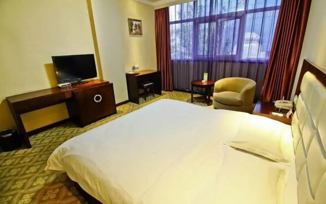 Super 8 by Wyndham Baoji Railway Station