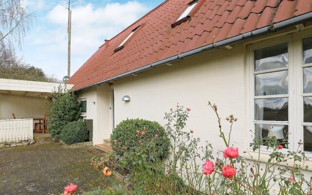 6 Person Holiday Home in Bogense