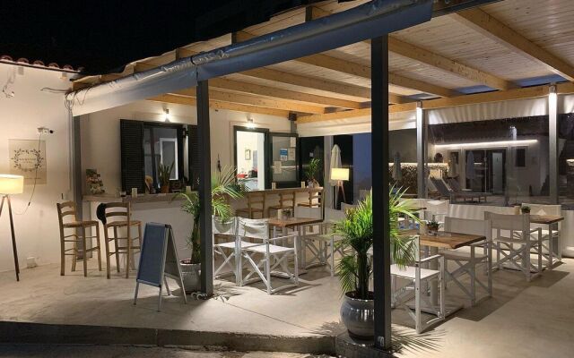 Koukounari Apartments Agistri