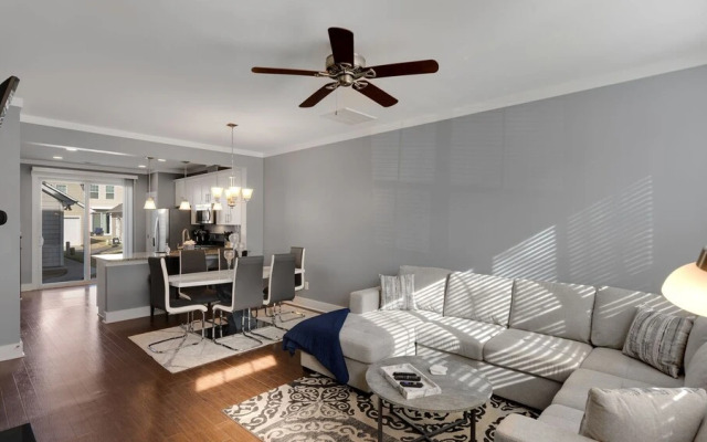 2 bedroom, Pat Garrett Street