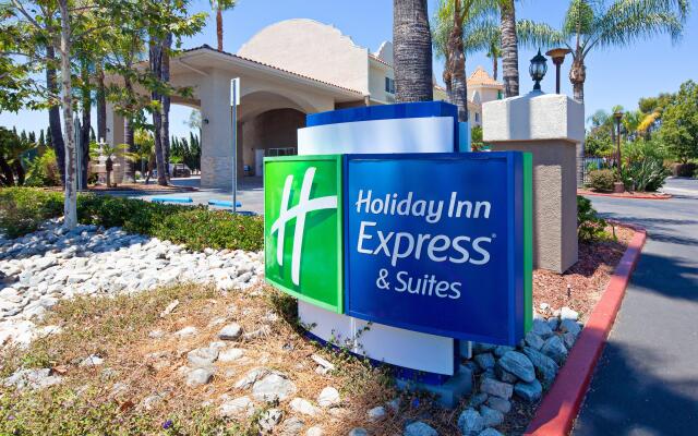 Holiday Inn Express Hotel & Suites San Diego-Escondido, an IHG Hotel