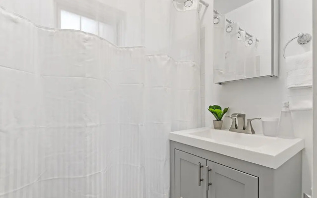 1BR City Comfort - Campbell rep