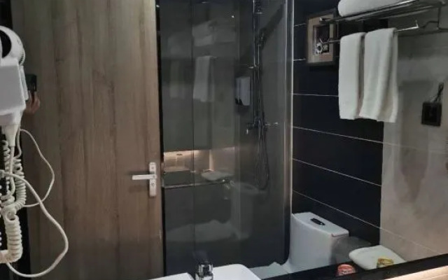 PULLYEAH Hotel