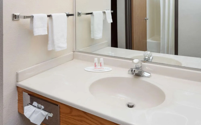 Super 8 by Wyndham Pekin/Peoria Area