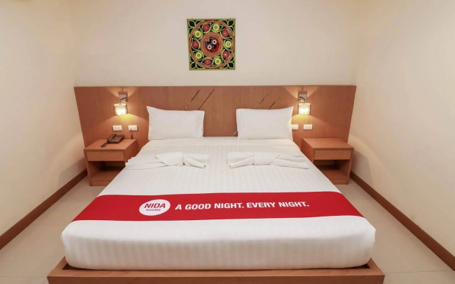 NIDA Rooms Patong Silk House