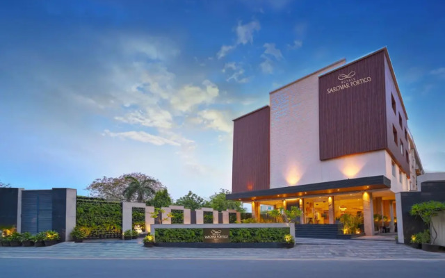 Royale Sarovar Portico Agra