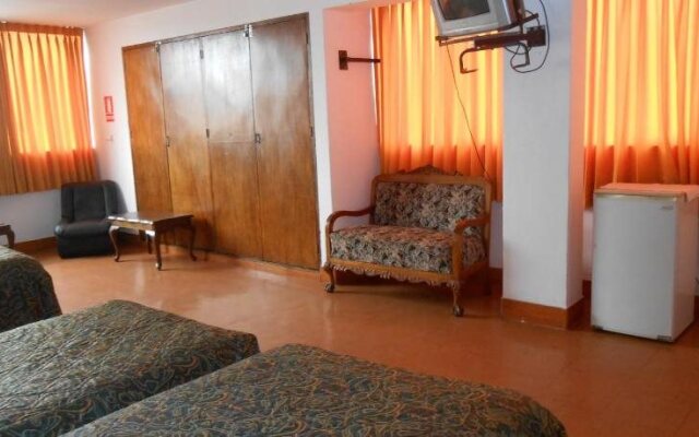 Hostal Residencial Cesar Alberto