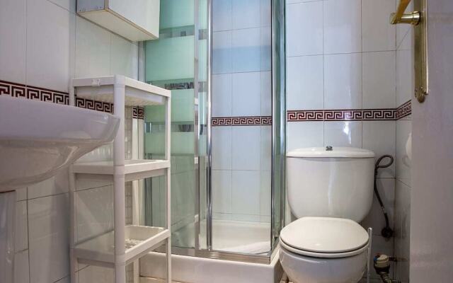 1bed Studio in the Heart of Madrid, 2mins to Metro