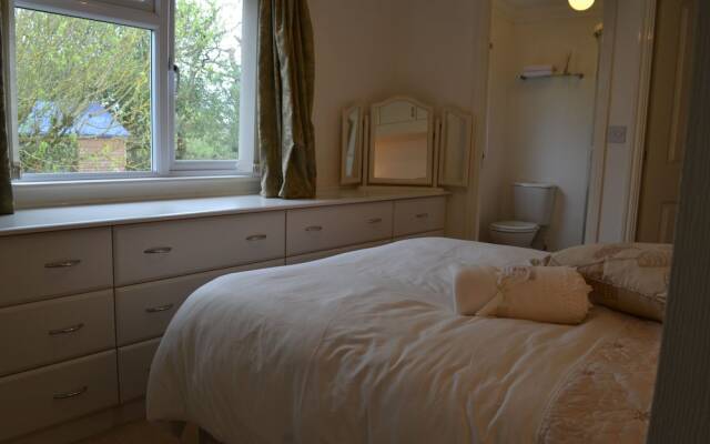 Thornbury Holiday Park