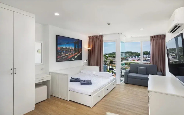 Studio in Ozone Condo in Kata A702