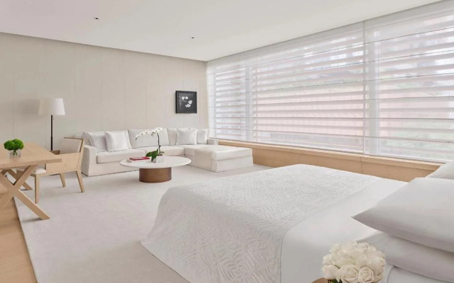 The Singapore EDITION