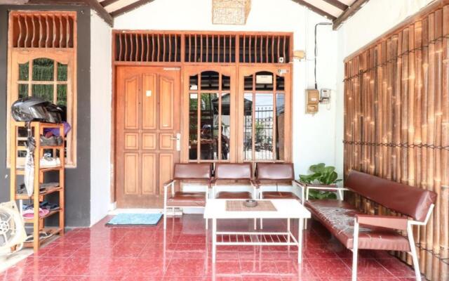 Alexiz Hostel