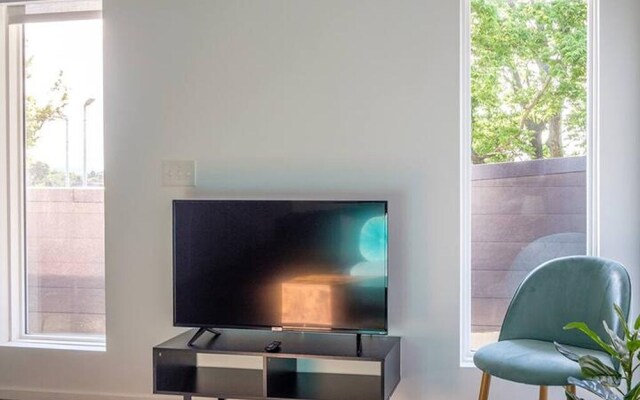 FRONTDESK Fairfax Flats West End Nashville