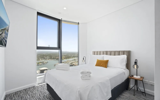 Ocean Surfers Paradise - GCLR – Guest Rooms – Gold Coast