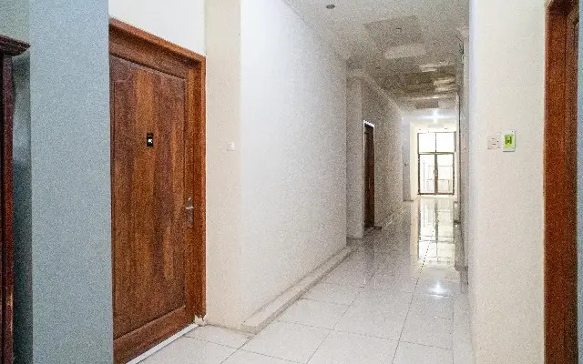 RedDoorz near Universitas Merdeka Malang 2