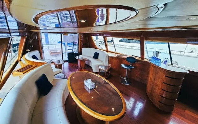 Riviera Leisure Yachts Dubai