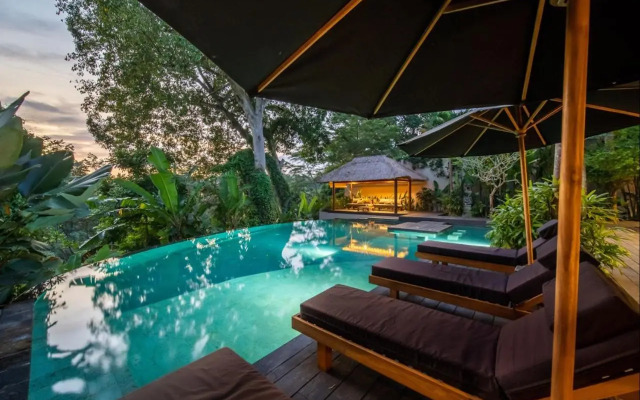 The Pandora Hotel