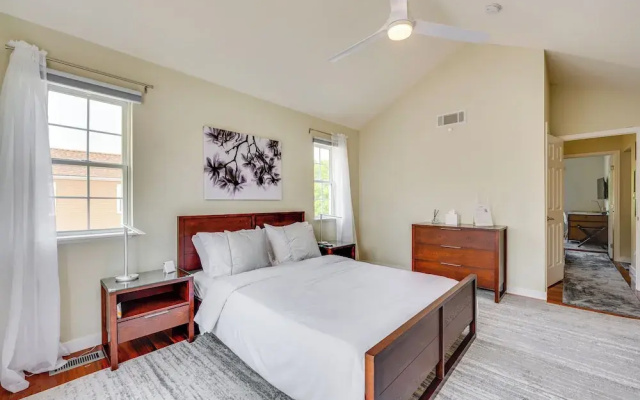 13 Mi to Dtwn Denver: Arvada Townhome w/ Deck
