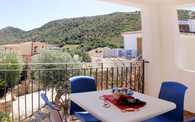 Bouganvillage (BUD251)