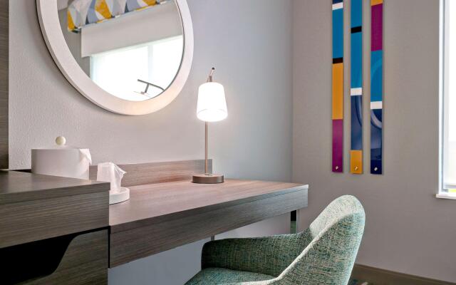 Hampton Inn & Suites Houston East Beltway 8