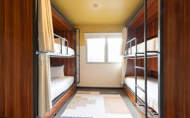 Base Brisbane Uptown Backpackers