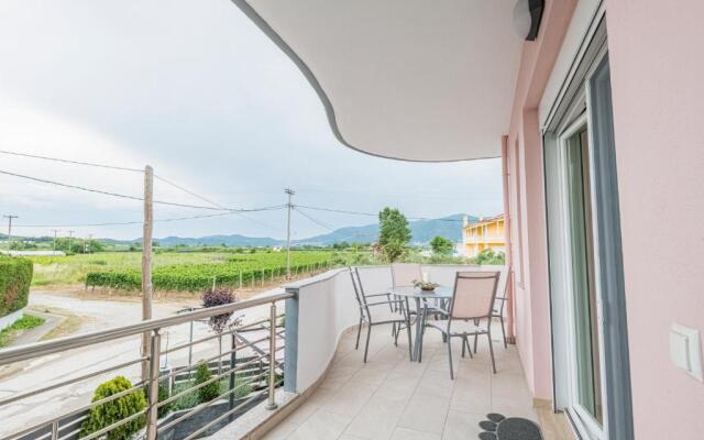 Design Suites Efharis (Brusco)