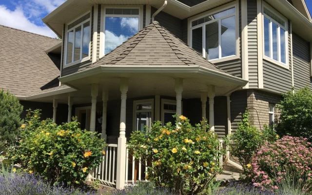 Yellow Rose Bed & Breakfast