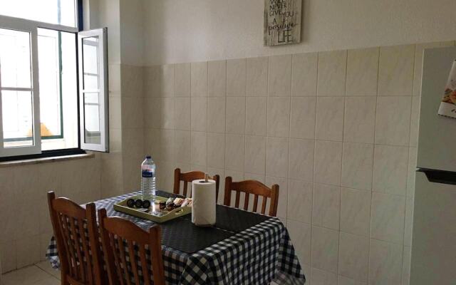 Apartment With 2 Bedrooms In Lisboa, With Wonderful City View And Wifi - 22 Km From The Beach