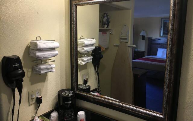 Pacifica Motel