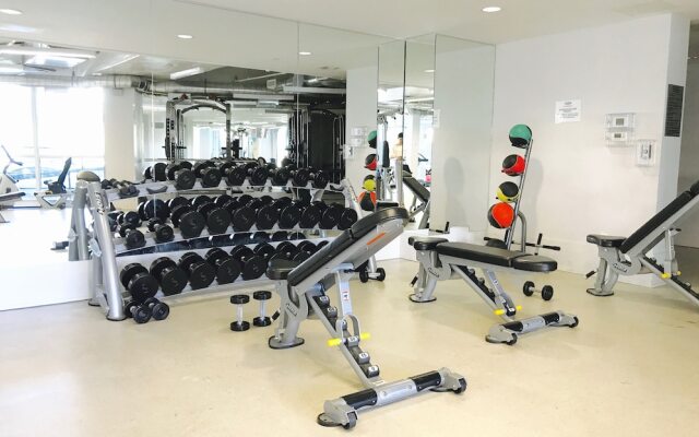 Stunning Harbourfront Condo