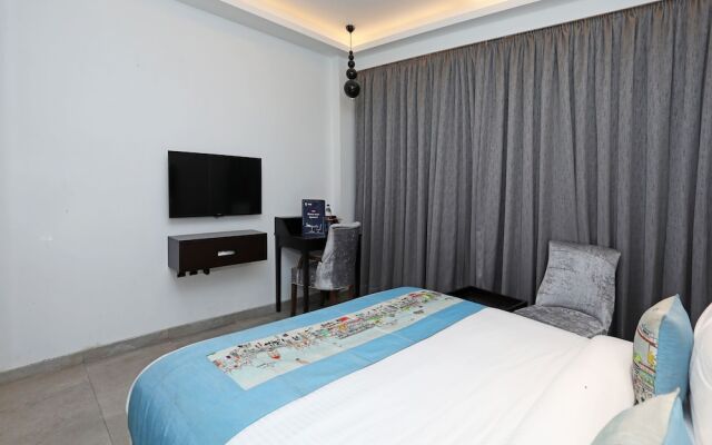 OYO 11071 Hotel Tisya