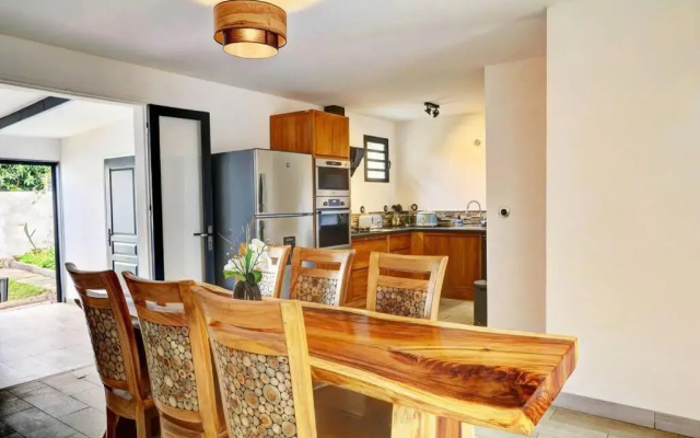 Villa Manzel D Ziles 3 étoiles - Piscine Chauffée- Saint-Pierre