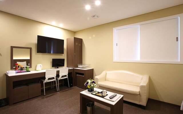 Honors Hotel