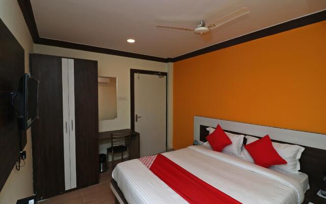 OYO 27602 Hotel Green Space