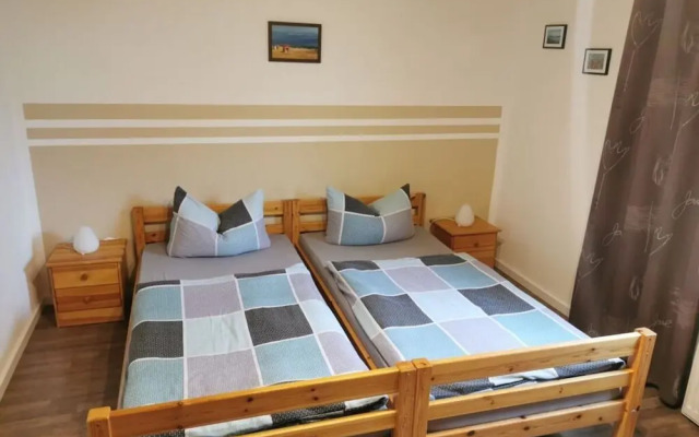 Kubis Modern Retreat