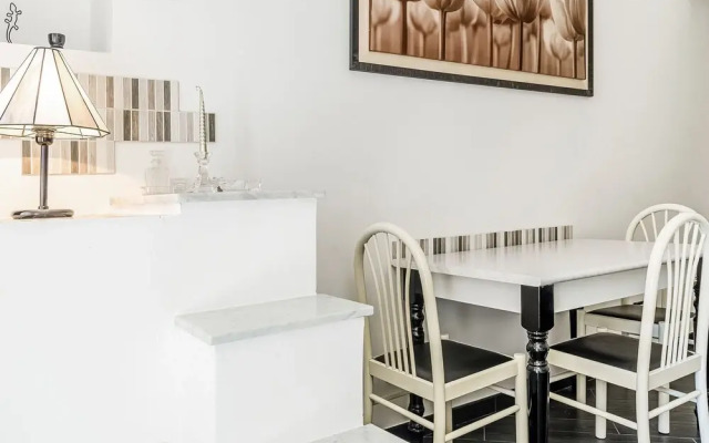 Classy Holiday Home in Letojanni near Sea