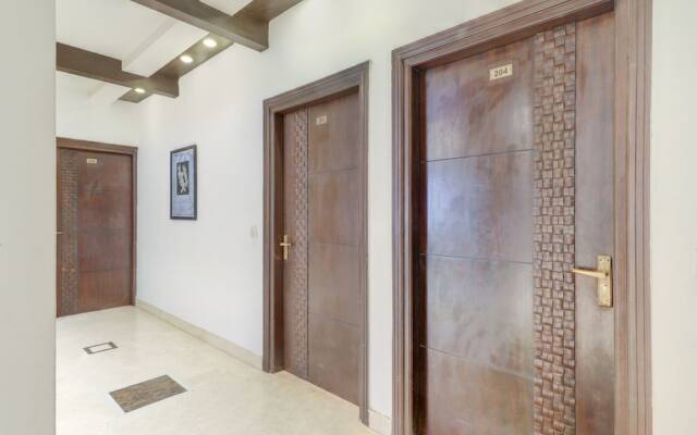 Hotel Green Wood By Dreamz Hospitality