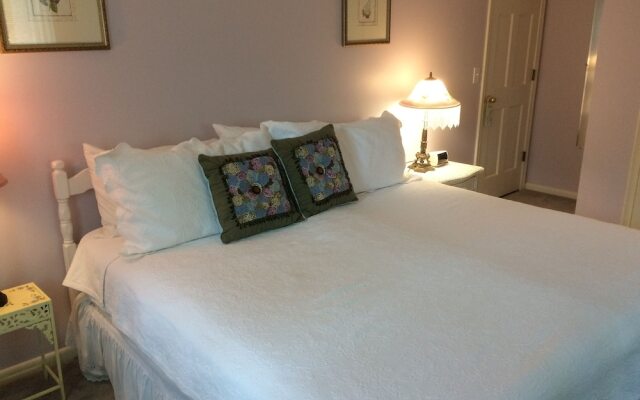 Cranberry Manor Bed and Breakfast