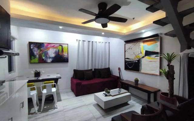 L1 Twin Bed Staycation in Bonifacio Global City