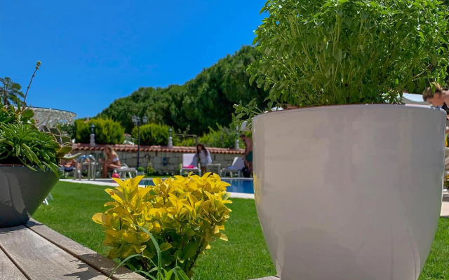Salbakos Herakleia Boutique Hotel