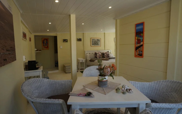 Stellar Overberg Travellers Lodge