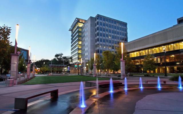 Holiday Inn Express Baton Rouge Downtown