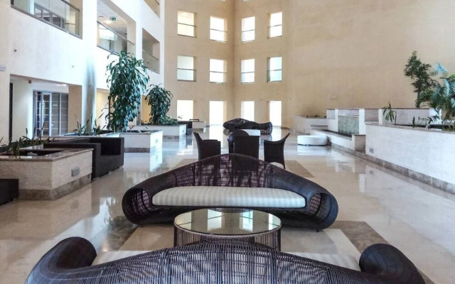 Stylish and Light Studio in Difc!