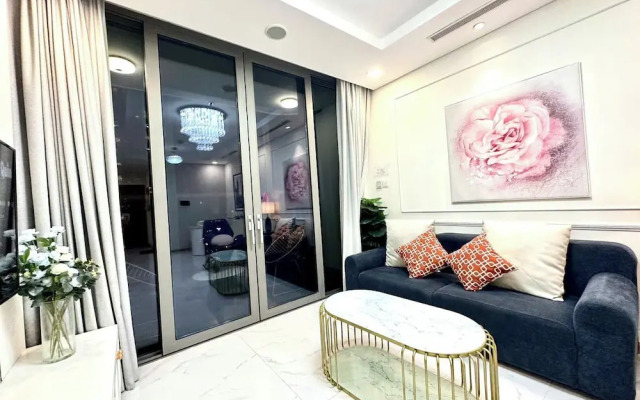 The Emerald Suites at Landmark 81