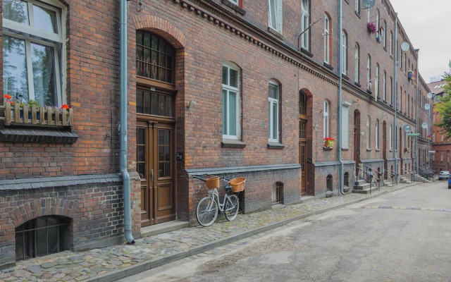 Apartment With a Mezzanine by Renters