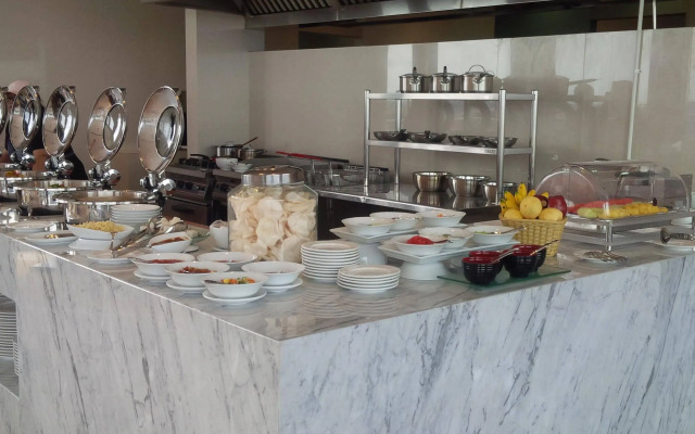 Royal Asnof Hotel