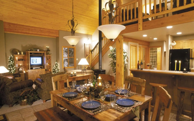 Vacation Homes by Big White Accomm.