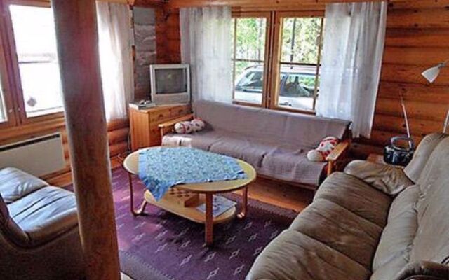 Holiday Home Harakanpesä