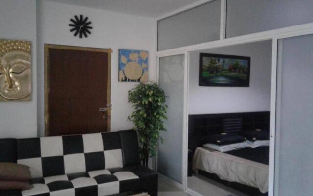Wongamat Privacy Apartment for 1-6 People