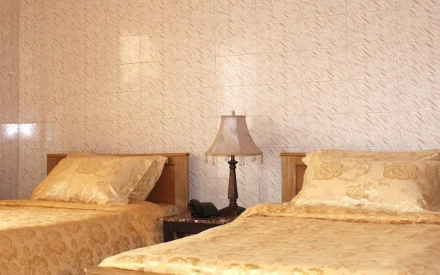 Moj Checkers Holiday Inn